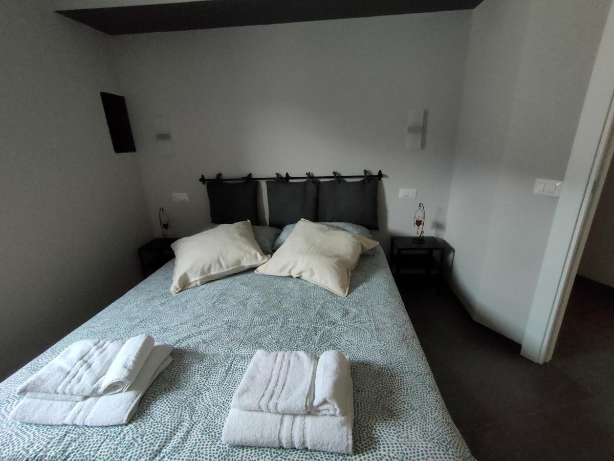 Casa Vacanze Vicolo Della Luna Ambra ภายนอก รูปภาพ