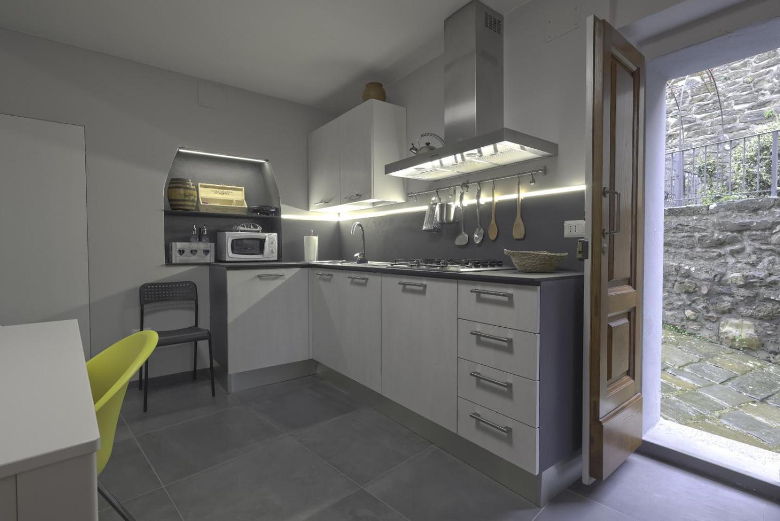 Casa Vacanze Vicolo Della Luna Ambra ภายนอก รูปภาพ