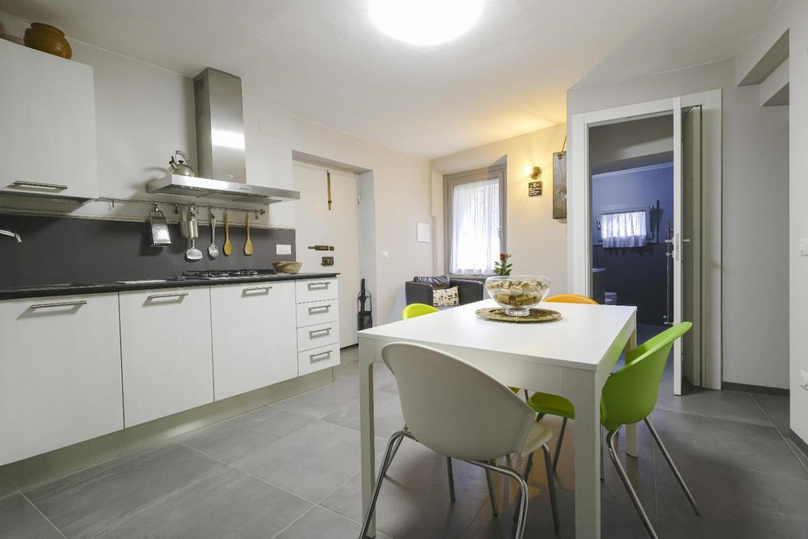 Casa Vacanze Vicolo Della Luna Ambra ภายนอก รูปภาพ
